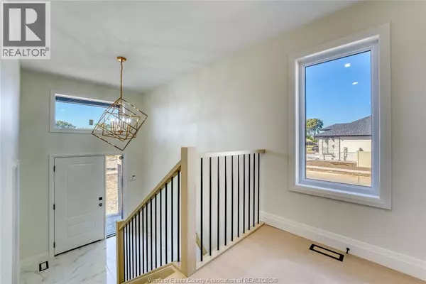 Lasalle, ON N9J0E7,355 MAYRAND STREET