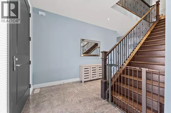 Lakeshore, ON N0R1A0,1380 PASCAL