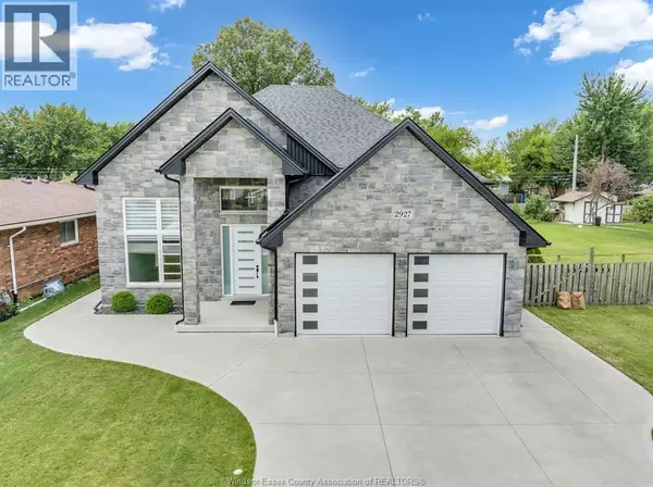 2927 CLEMENCEAU BOULEVARD, Windsor, ON N8T2R2