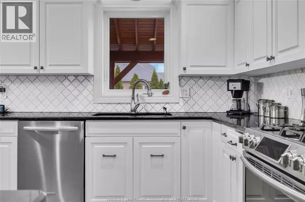 Tecumseh, ON N9K1B3,2015 Eugeni