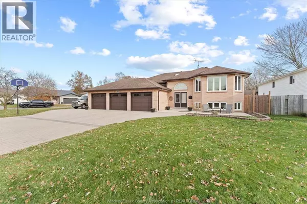 Lasalle, ON N9J3H1,405 GAYLORD AVENUE