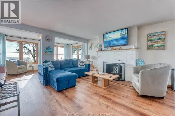 Kingsville, ON N9Y2E6,1049 HERITAGE ROAD