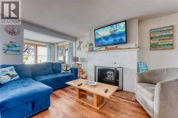 Kingsville, ON N9Y2E6,1049 HERITAGE ROAD