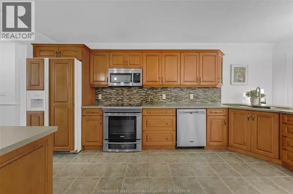 Harrow, ON N0R1G0,371 KING STREET West