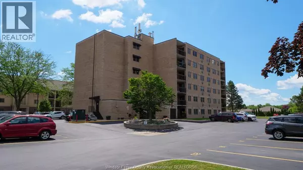 1905 Normandy ST #104, Lasalle, ON N9H1P9