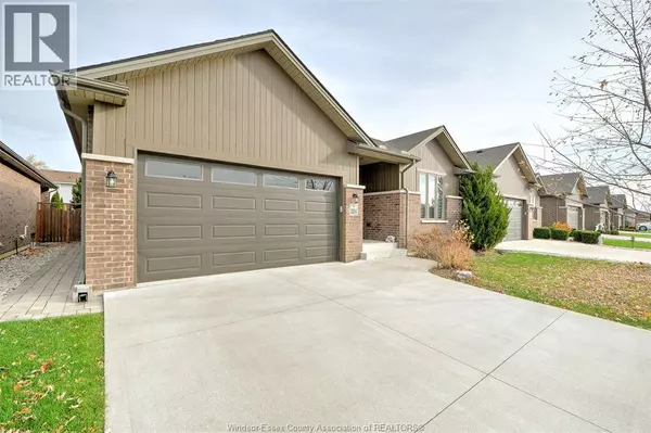 Windsor, ON N8P0B7,2254 MAITLAND