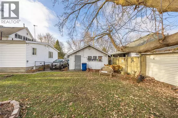 Wallaceburg, ON N8A2R7,120 HIRAM STREET