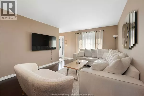 Tecumseh, ON N8N4T8,12676 HORWOOD