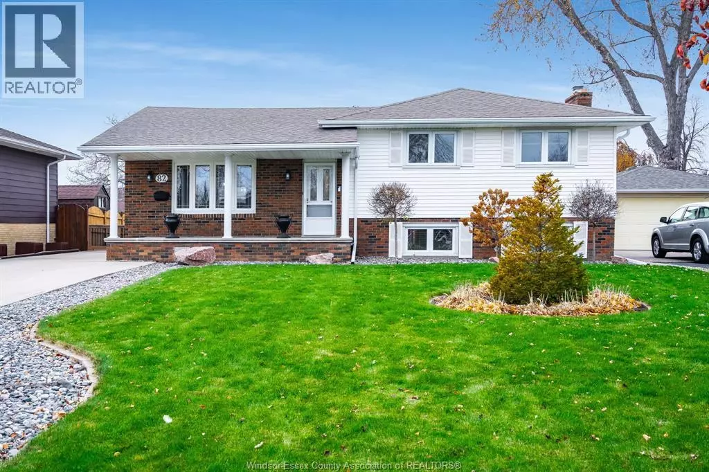 Amherstburg, ON N9V3A2,82 Venetian DRIVE