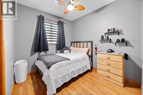 Lakeshore, ON N8L0R2,1454 HERITAGE GARDEN CRESCENT