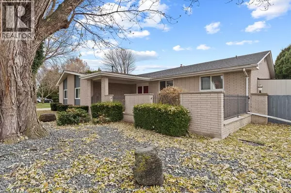 Lasalle, ON N9V1Z1,1545 GOLFVIEW