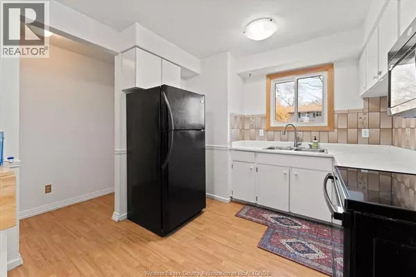 Windsor, ON N8T3C3,2820 MEADOWBROOK LANE