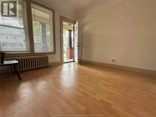 Windsor, ON N9A2L9,667 HALL AVENUE