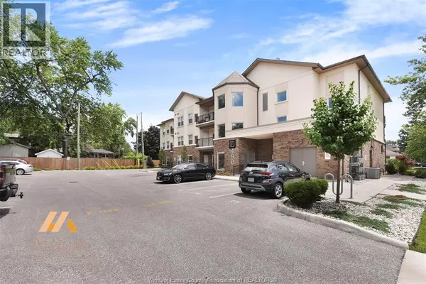 Windsor, ON N8S3E2,480 FAIRVIEW #305