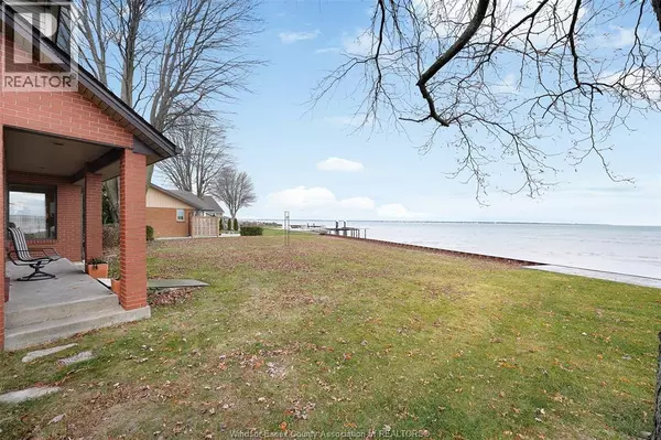 Tecumseh, ON N8N1A8,12906 RIVERSIDE DRIVE