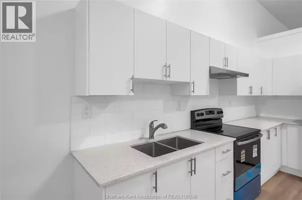 Dresden, ON N0P1M0,131 Main ST #4