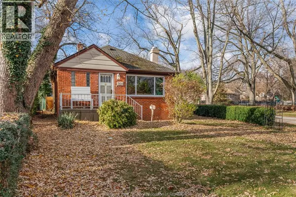 Windsor, ON N8S2V1,905 ST. MARY'S