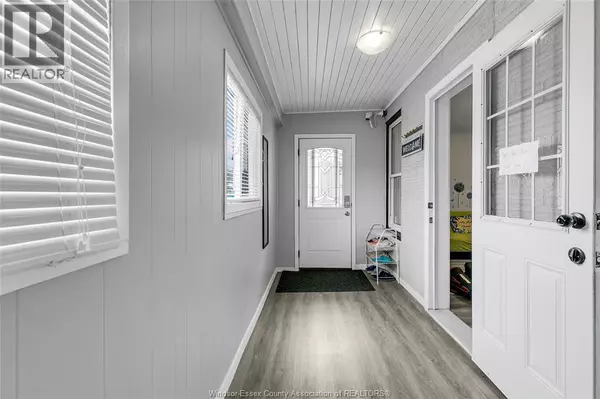 Windsor, ON N8Y2S4,1641 DROUILLARD