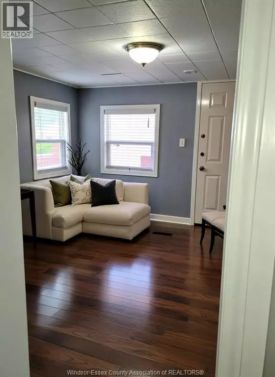 Windsor, ON N8W4V7,2442 ARTHUR RD.