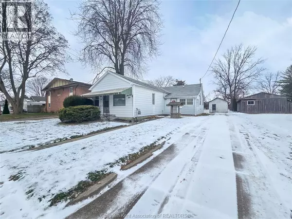 Chatham, ON N7L2T7,71 Taylor AVENUE North East