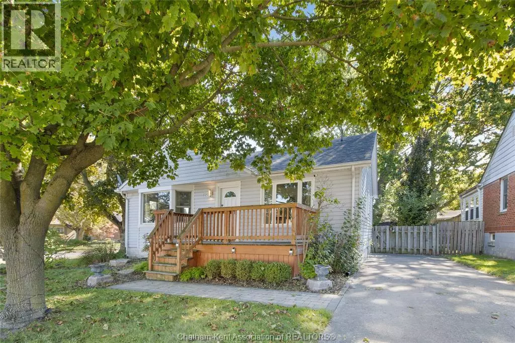Chatham, ON N7M3Z1,122 EUGENIE STREET