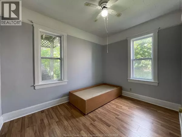 Windsor, ON N9C1B1,3338 SANDWICH STREET