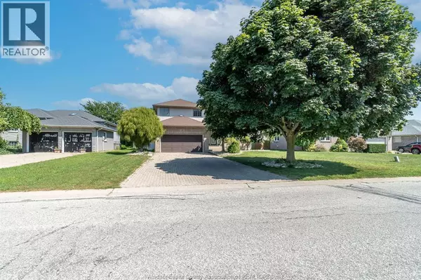 Leamington, ON N8H5E1,28 CARTER AVENUE