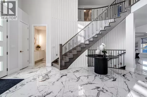 Lakeshore, ON N8L1A7,311 Water