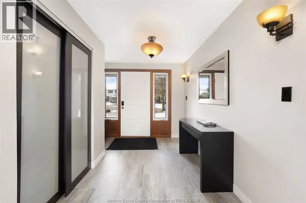 Windsor, ON N8R1E2,9926 ASGARD