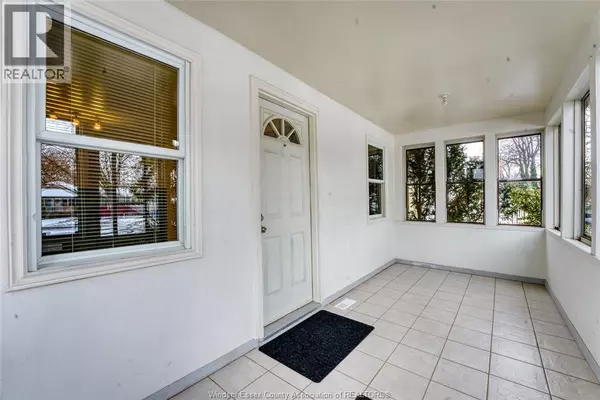 Windsor, ON N8X2W8,668 SOUTH PACIFIC