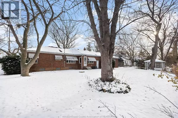 Windsor, ON N9E1W6,3207 BRUCE