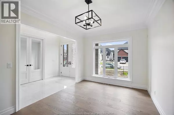 Lakeshore, ON N8L0K4,1223 CAMPANA CRESCENT