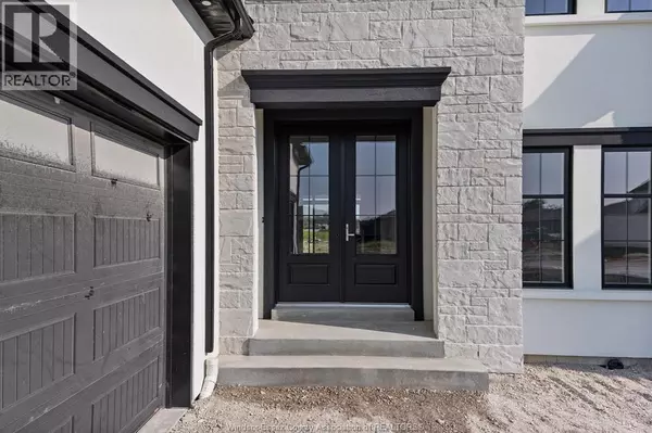 Lakeshore, ON N8L0K4,1229 CAMPANA CRESCENT