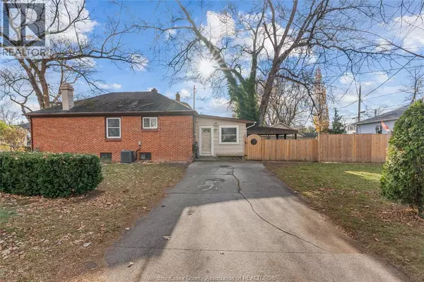 Windsor, ON N8S2V1,905 ST MARY'S