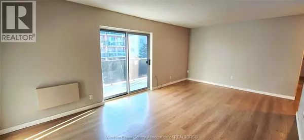 Windsor, ON N8Y1B3,3900 WYANDOTTE ST East #515