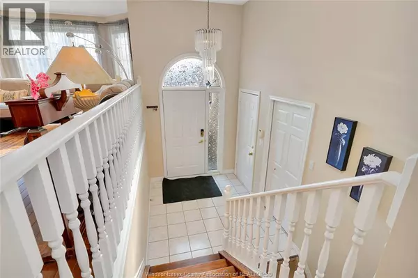 Windsor, ON N9G2P4,4316 GOLFCOURSE CRESCENT