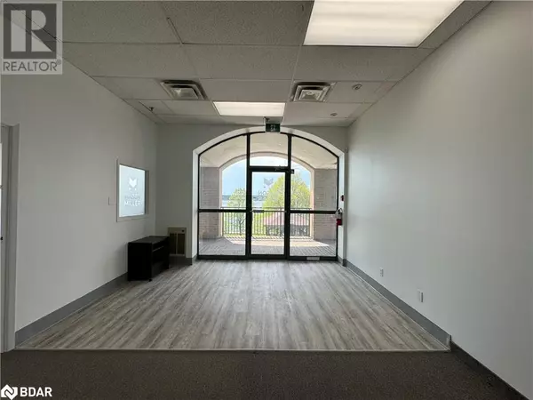 Barrie, ON L4M6H9,140 DUNLOP ST East #201