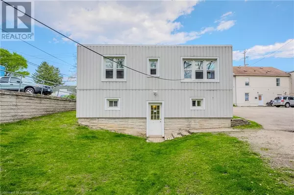 Kitchener, ON N2K1M5,611 LANCASTER Street W