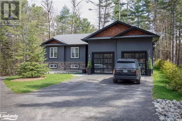 Gravenhurst, ON P0E1G0,1043 FLEMING Drive W