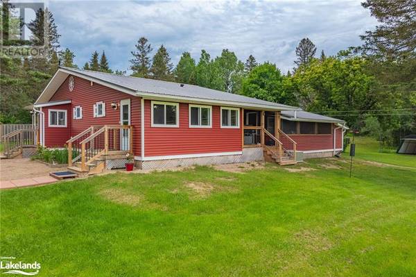 2041 PICKEREL & JACK LAKE Road, Burk's Falls, ON P0A1C0