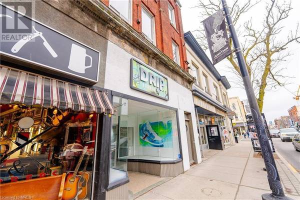 2877 DUNDAS Street W, Toronto, ON M6P1Y9