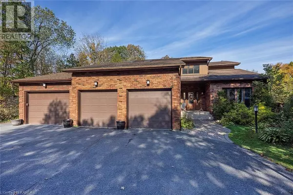 1059 CEDARWOODS Drive, Verona, ON K0H2W0