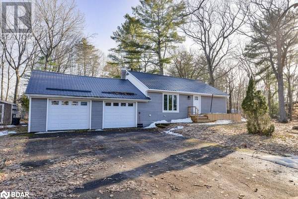 125 OAKWOOD Drive, Gravenhurst, ON P1P1B3