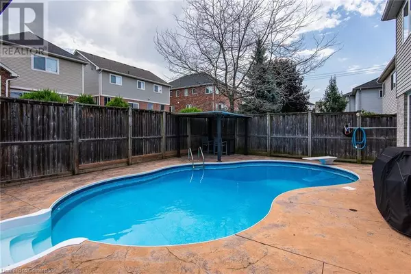 Kitchener, ON N2P2Y4,508 TOPPER WOODS Crescent