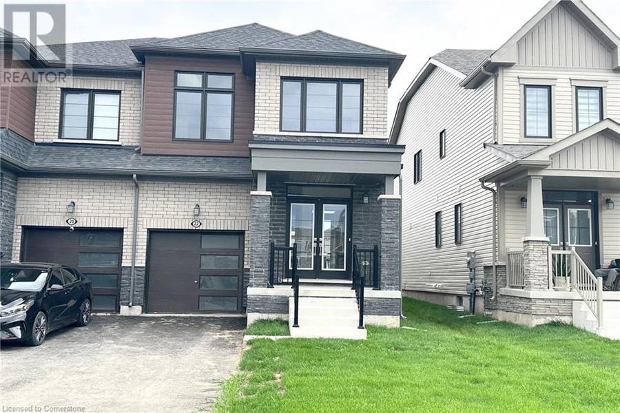 22 SUNFLOWER Crescent, Thorold, ON L3B5N5