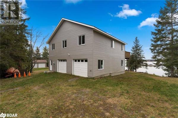 11 NICKLES COVE Road, Whitestone, ON P0A1G0