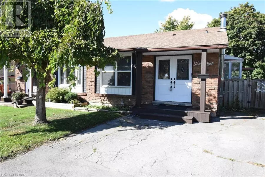 21 FAIRLAWN Crescent, Welland, ON L3C5Z2