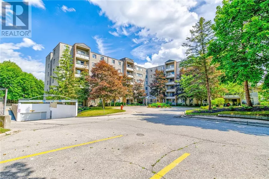 93 WESTWOOD Road Unit# 206, Guelph, ON N1H7J7