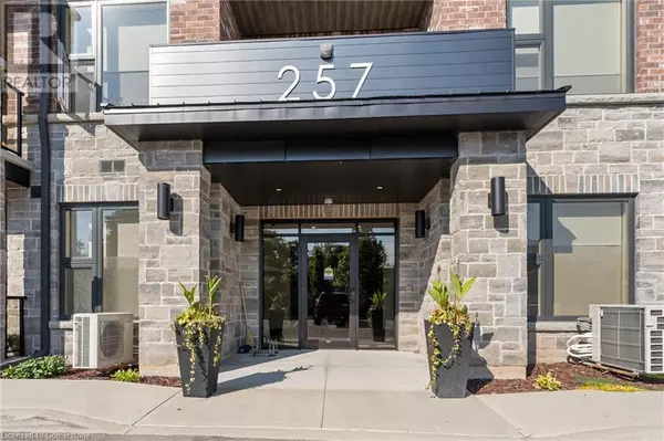 Stoney Creek, ON L8E2H1,257 MILLEN Road Unit# 112