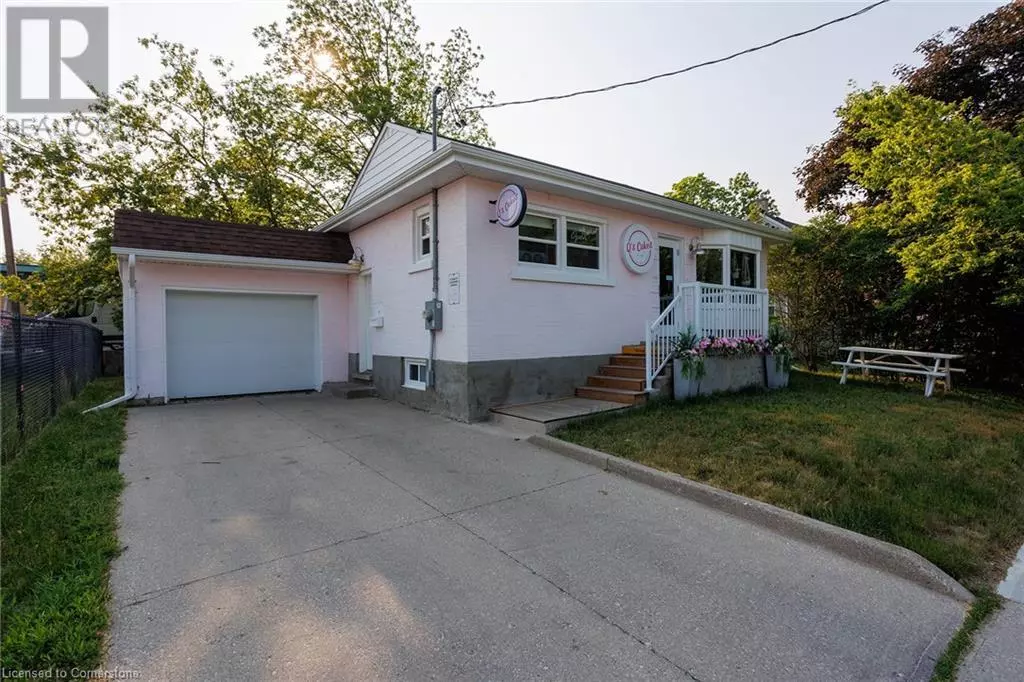 Waterloo, ON N2J3C2,7 PEPPLER Street